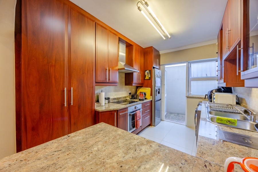 3 Bedroom Property for Sale in Lakeside Western Cape